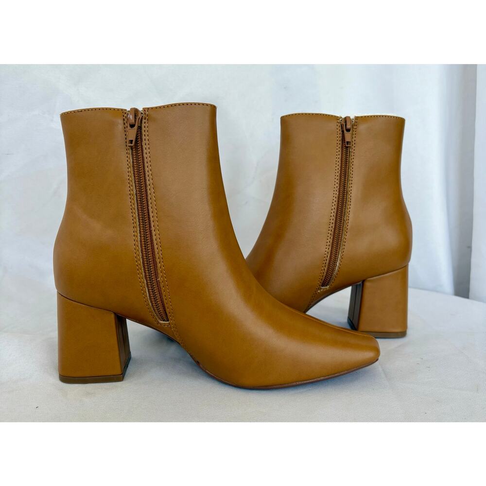Journee Collection Women's Haylinn Block Heel Dress Booties Boots Size 7 Tan NWT